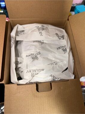 Stanley White Branded Tissue Packaging